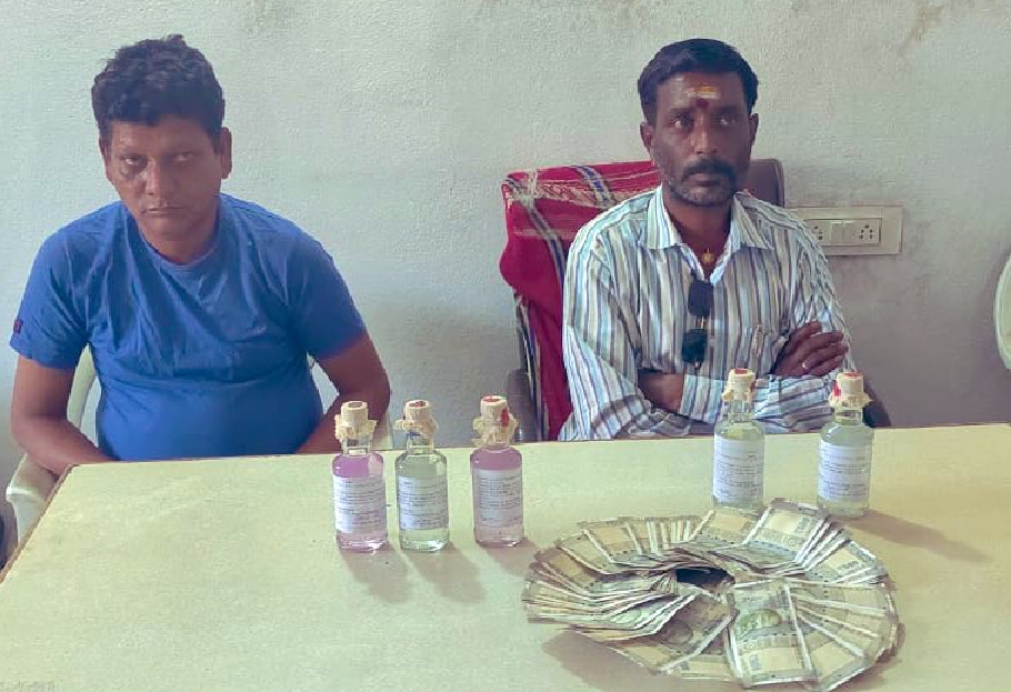 ఏసీబీకి చిక్కిన బిల్ కలెక్టర్