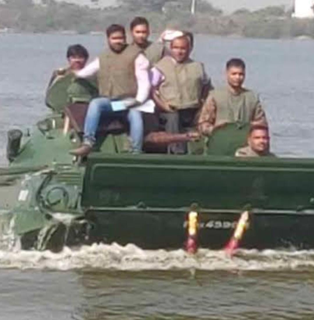 రంగారెడ్డి జిల్లాలో యుద్ధ ట్యాంకర్ల ట్రయల్ రన్&zwnj;