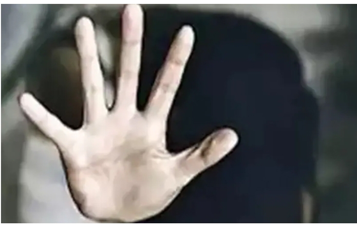 బాలికపై అత్యాచారం ఇద్దరి అరెస్టు