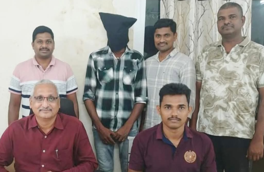 Daily Bharat సైబర్ నేరస్టూడిని  అరెస్టు చేసిన ఖమ్మం సైబర్ క్రైమ్ పోలీసులు