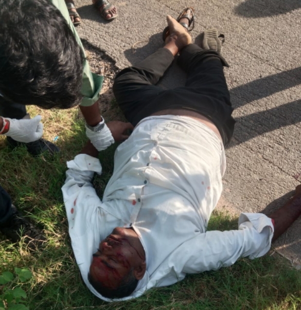 రెండు వాహనాలు  ఢీ కొట్టడంతో  ఒకరు మృతి