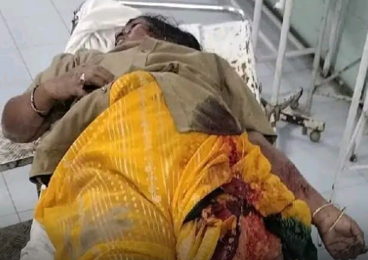 ఆర్టీసీ బస్సు ఢీకొని మున్సిపల్ కార్మికురాలు మృతి