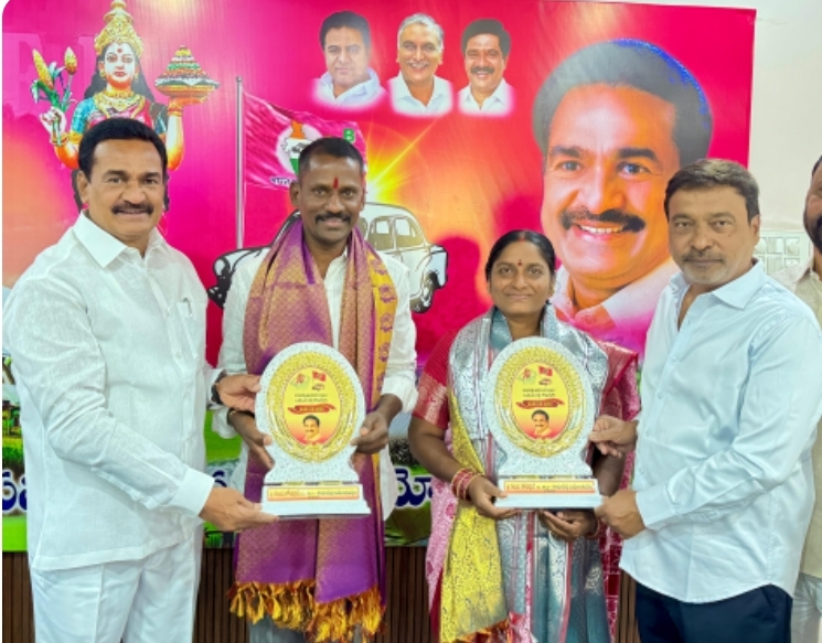 Daily Bharat Brs పార్టీ కామారెడ్డి  నియోజకవర్గంలో సన్మాన మహోత్సవం 