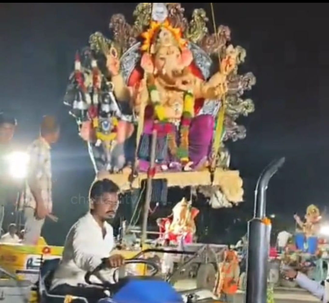 ఇందూరులో ప్రశాంతంగా కొనసాగుతున్న గణేష్ నిమజ్జన వేడుకలు