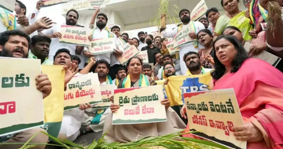 Daily Bharat ఉద్రిక్తత మధ్య కల్వకుంట్ల కవిత, కార్యకర్తల అరెస్ట్