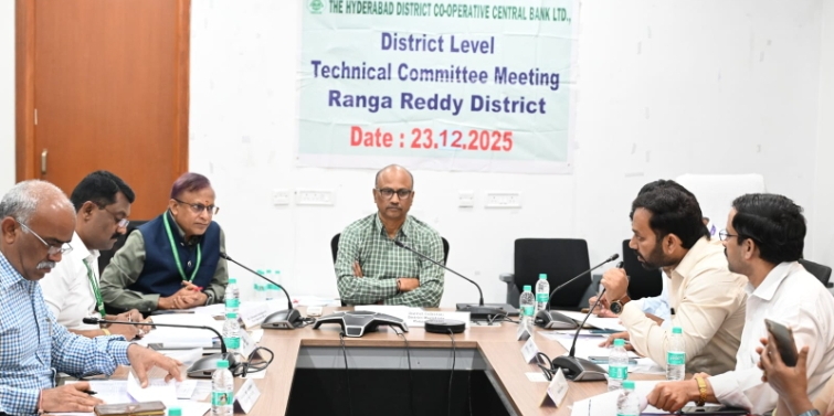 రైతులకు సముచిత రుణాలు అందించాలి : జిల్లా అదనపు కలెక్టర్ శ్రీనివాస్