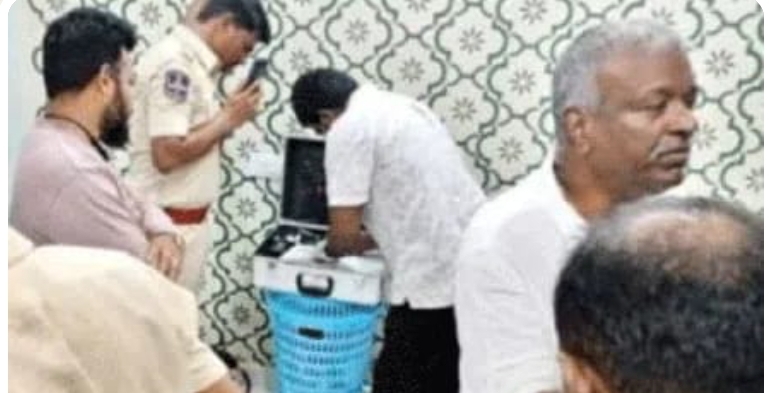 నిజామాబాద్ జిల్లా కేంద్రంలో భారీ చోరీ..