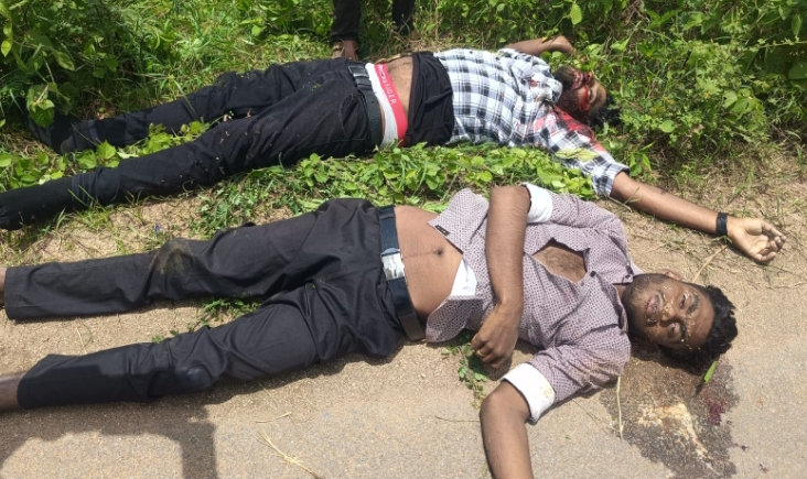 పెండ్లి పత్రికలు పంచడానికి పోతుండగా బైక్ అదుపు తప్పి పెండ్లి కొడుకు అతని స్నేహితుడు  మృతి