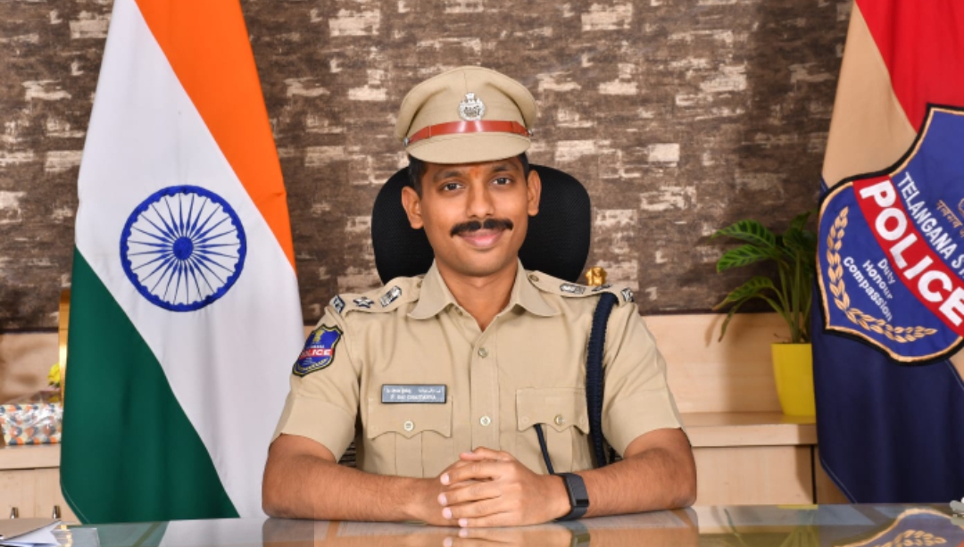 ప్రజలను అనునిత్యం చైతన్య పరుస్తున్న నిజామాబాద్ పోలీస్ కళాబృందం