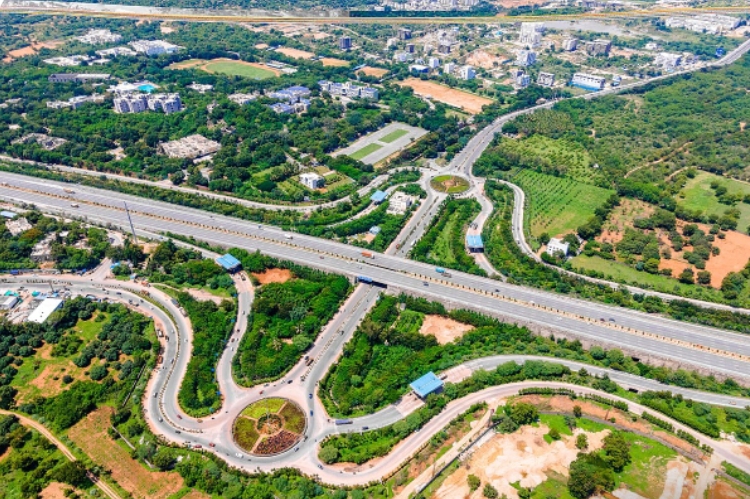 జీహెచ్&zwnj;ఎంసీలోకి రంగారెడ్డిలోని 3 కార్పొరేషన్లు, 8 మున్సిపాలిటీలు