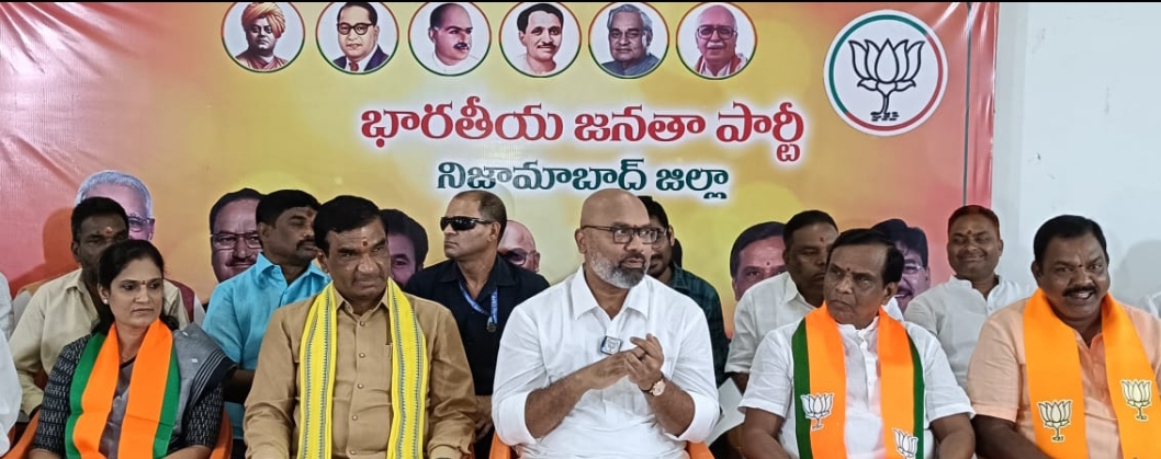 జూబ్లీహిల్స్ లో ఓట్ల చోరీ, దొంగ పాస్పోర్టులు, డ్రగ్స్,ల దందా చేసింది మాజీ మంత్రి కేటీఆర్ కాదా..?