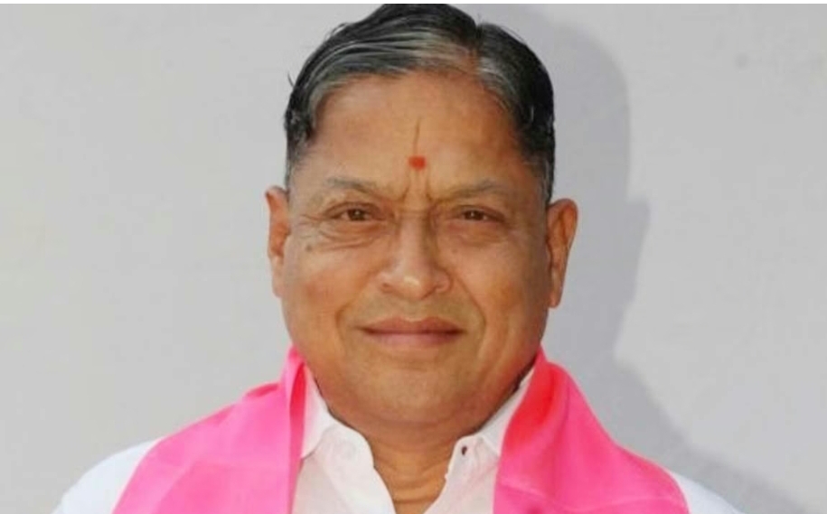 బీఆర్ఎస్ మాజీ ఎమ్మెల్యే పై కేసు నమోదు చేసిన పోలీసులు