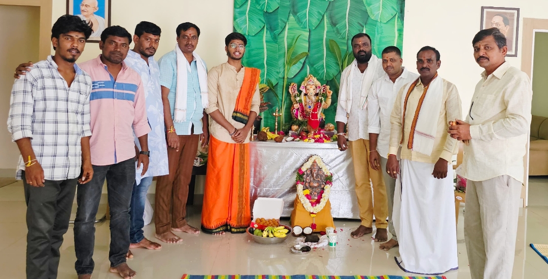 మాజీ ఎమ్మెల్యే ప్రతాప్ రెడ్డి కార్యాలయంలో గణేష్ చతుర్థి పూజలు