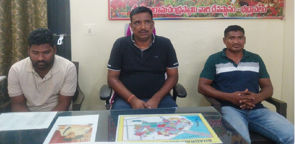 పోలీస్ అధికారులపై కేసు నమోదు చేసిన ఏసీబీ అధికారులు