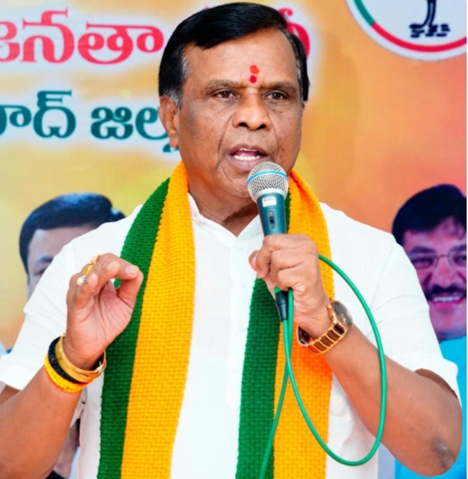 సీజనల్ వ్యాధుల పట్ల ప్రజలు అప్రమత్తంగా ఉండాలి :  అర్బన్ ఎమ్మెల్యే  ధన్ పాల్