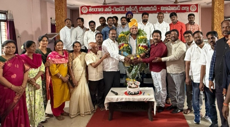ఘనంగా టీఎన్జీవో జిల్లా అధ్యక్షుడు నాశెట్టి సుమన్ జన్మదిన వేడుకలు