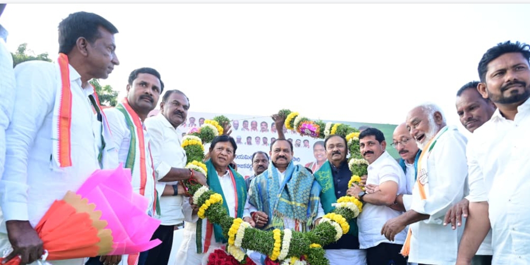 ప్రభుత్వ ముఖ్య సలహాదారుడు సుదర్శన్ రెడ్డికి ఘన స్వాగతం పలికిన కాంగ్రెస్ శ్రేణులు