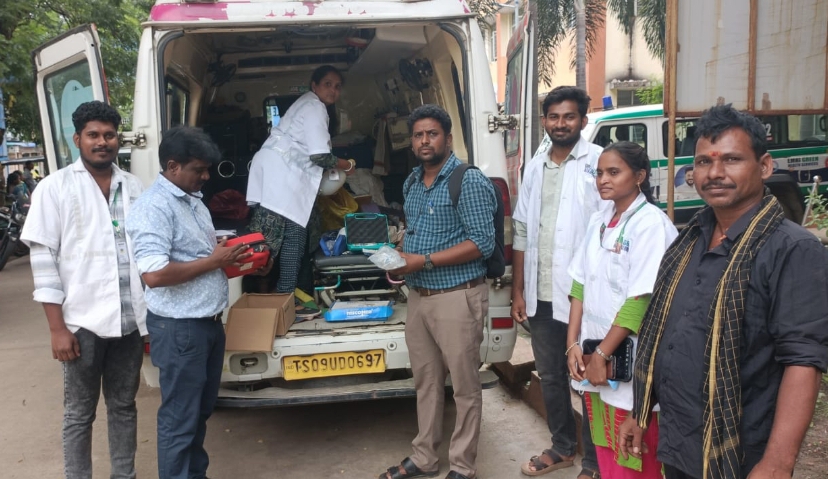 భద్రాచలంలో 108 అంబులెన్స్  లు తనిఖీ నిర్వహించిన హైదరాబాద్ క్వాలిటీ డిపార్ట్మెంట్ ఆడిటర్