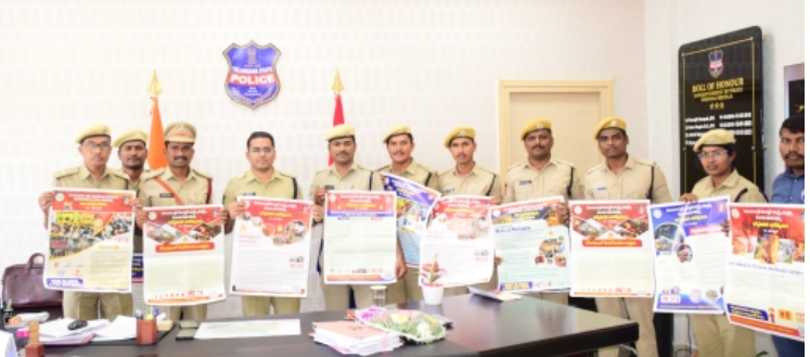 అగ్నిమాపక వారోత్సవాల గోడపత్రికల ఆవిష్కరణ