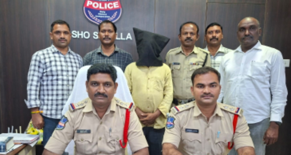 Daily Bharat సిరిసిల్లలో ఆస్తి కోసం మేనమామ హత్య... నిందితుడు అరెస్ట్