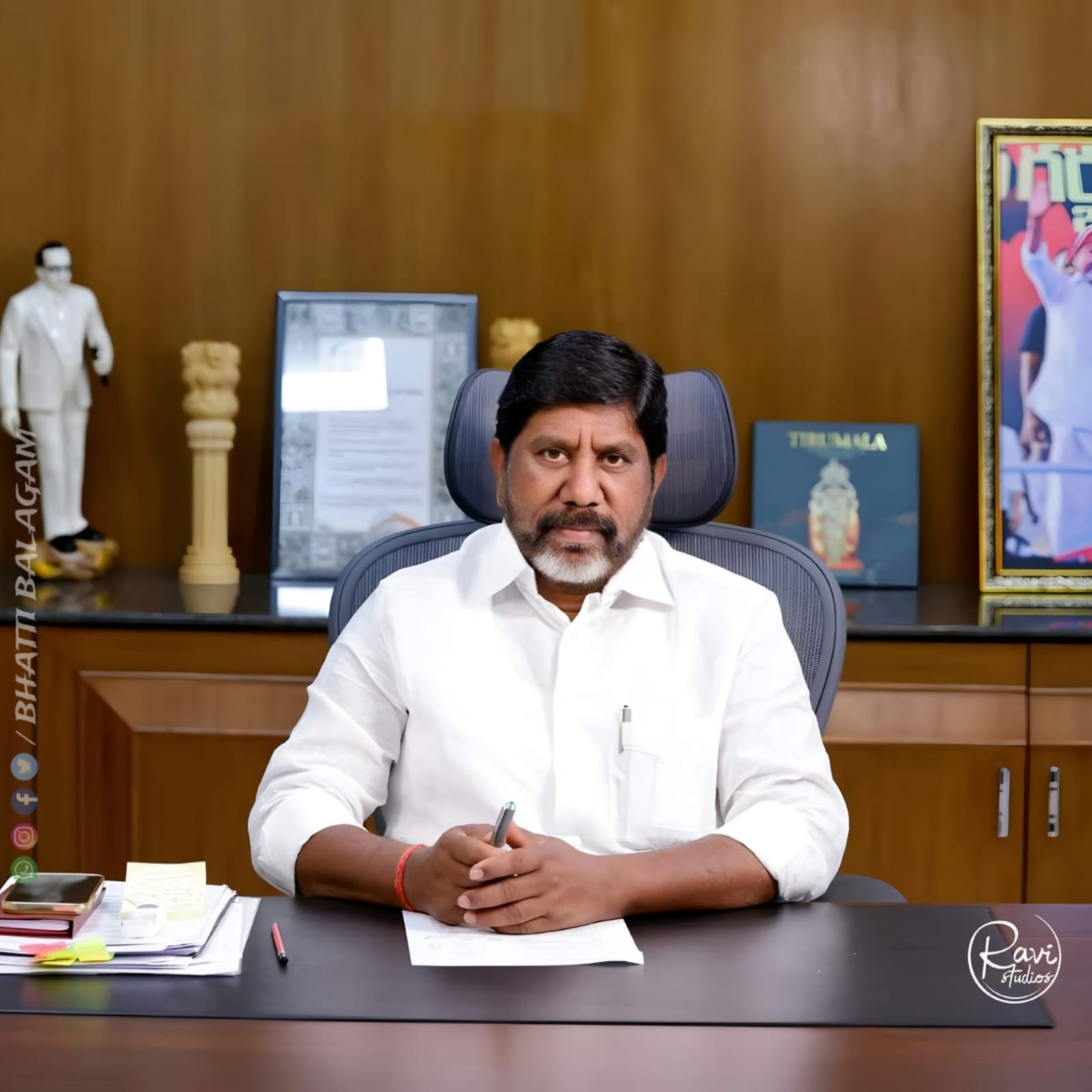 వ్యక్తిగత సహాయకుడి మరణ వార్త విని హైదరాబాద్ నుండి ఖమ్మం బయలుదేరనున్న ఉప ముఖ్యమంత్రి