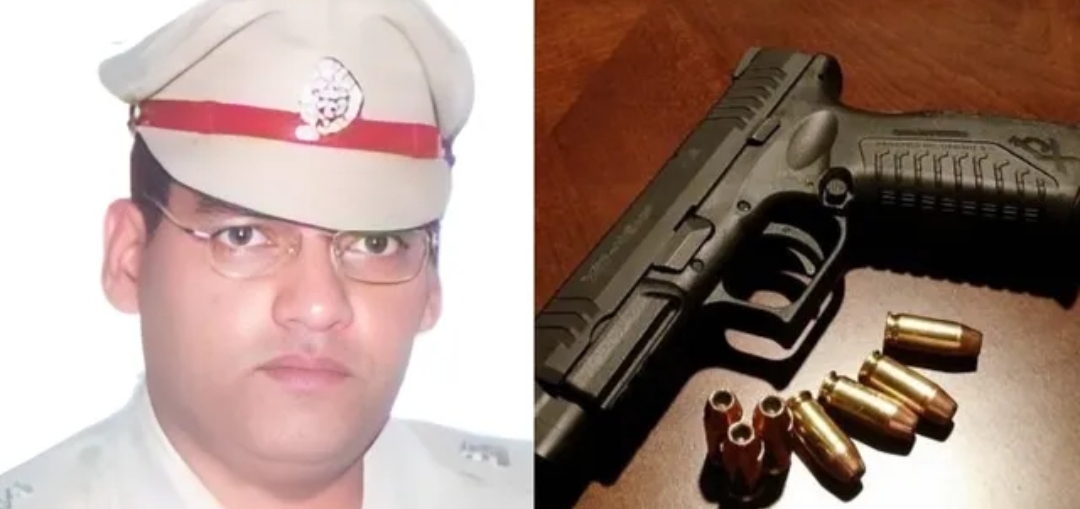 సర్వీస్ రివాల్వర్&zwnj;తో కాల్చుకొని IPS ఆఫీసర్ ఆత్మహత్య
