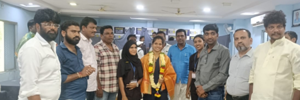 జర్నలిస్టుల మెగా హెల్త్ క్యాంప్ కు అపూర్వ స్పందన