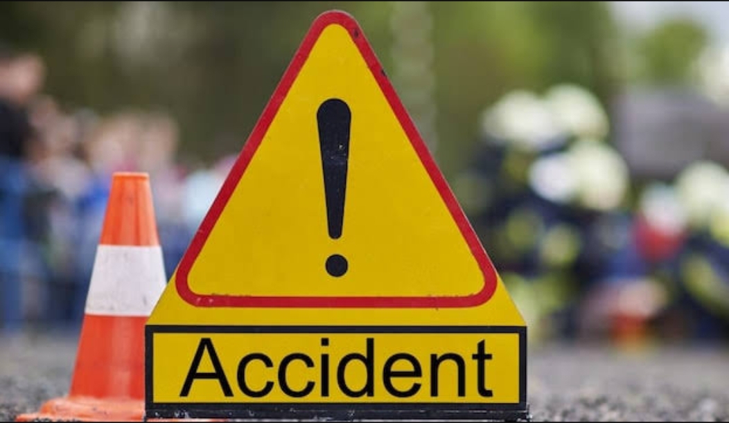 ఘోర రోడ్డు ప్రమాదం... ఇద్దరు డీఎస్పీలు దుర్మరణం...