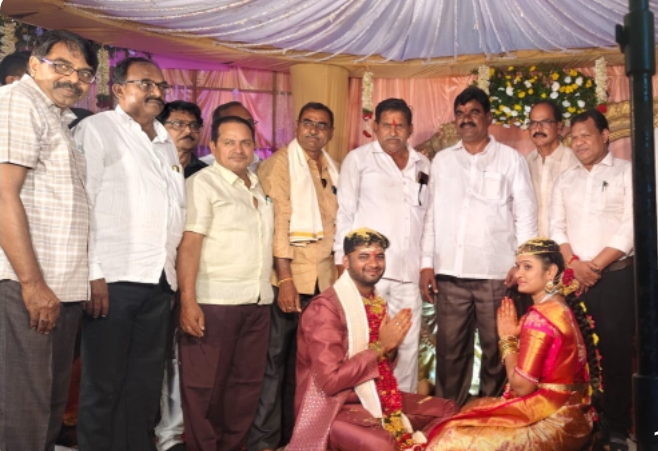 కొత్తగూడెం నియోజకవర్గంలో జరిగిన పలు శుభకార్యాల్లో పాల్గొన్న రాష్ట్ర మార్క్ ఫెడ్ మాజీ డైరెక్టర్ కొత్వాల