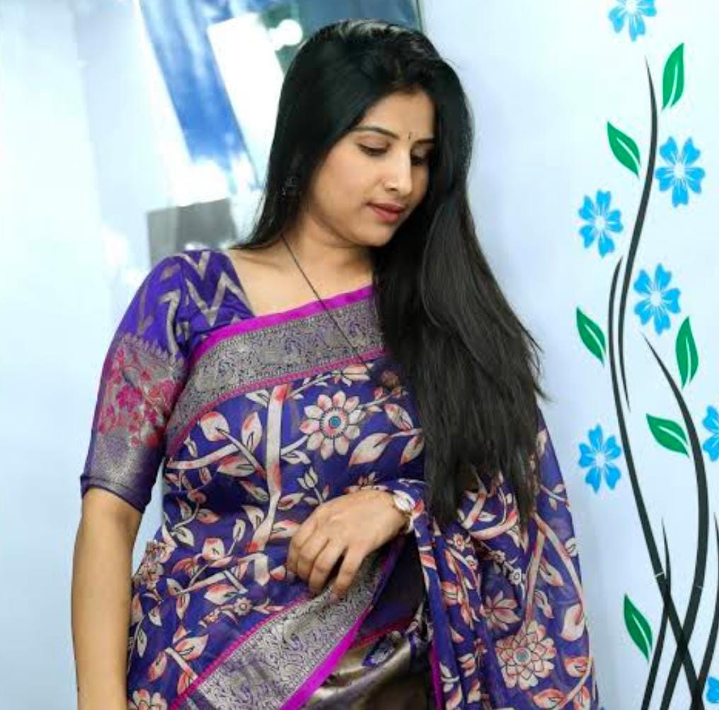 గంజాయి వివాదంలో చిక్కుకున్న సింగర్ మంగ్లీ?