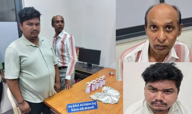 ఏసీబికి పట్టుబడిన పౌర సరఫరాల అధికారులు