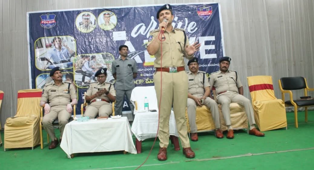 Daily Bharat &ldquo;సురక్షితంగా గమ్యస్థానాలకు చేర్చడం ఆటో డ్రైవర్ల ప్రధాన బాధ్యత&rdquo; : వరంగల్ పోలీస్ కమిషనర్ సన్ ప్రీత్ సింగ్, IPS