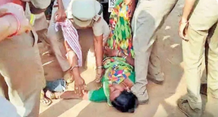 తాళ్లతో కట్టేసి బూటు కాళ్లతో తన్నుతూ... రైతులపై దాడి చేసిన పోలీసులు!!