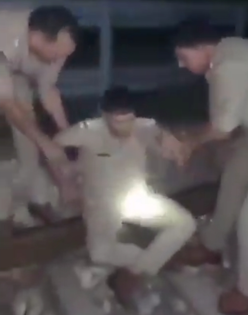 న్యాయమూర్తి వేధింపులు తట్టుకోలేక.. రైలు కింద పడి ఎస్సై ఆత్మహత్యాయత్నం 