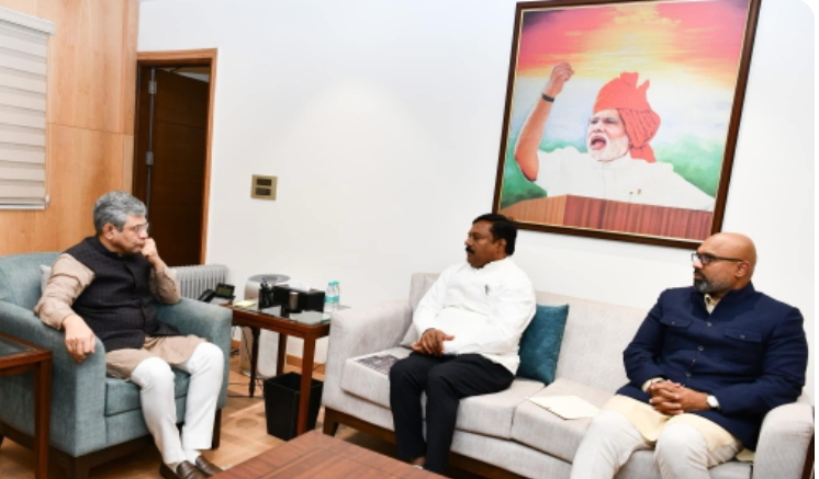 ఆర్మూర్ మీదుగా  పటాన్ చెరు - ఆదిలాబాద్ కొత్త రైల్వే లైన్ మంజూరు