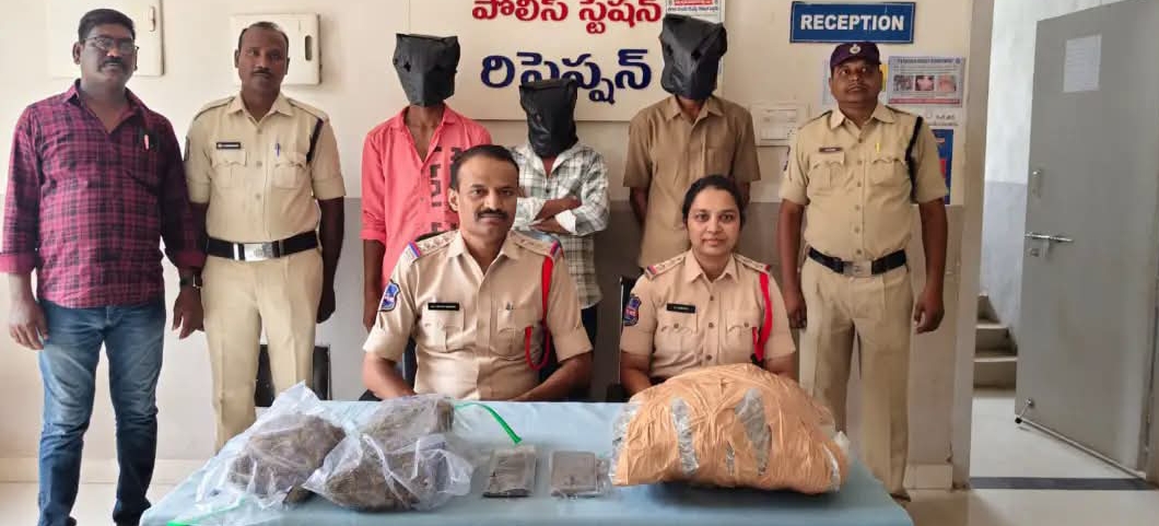 Daily Bharat ఖమ్మం జిల్లా: ముగ్గురు అక్రమ గంజాయి రవాణా, సరఫరాదారుల అరెస్ట్