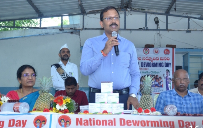 నులి పురుగుల నివారణ మాత్రలు అందరికీ పంపిణీ చేయాలి : కలెక్టర్ టి.వినయ్ కృష్ణారెడ్డి