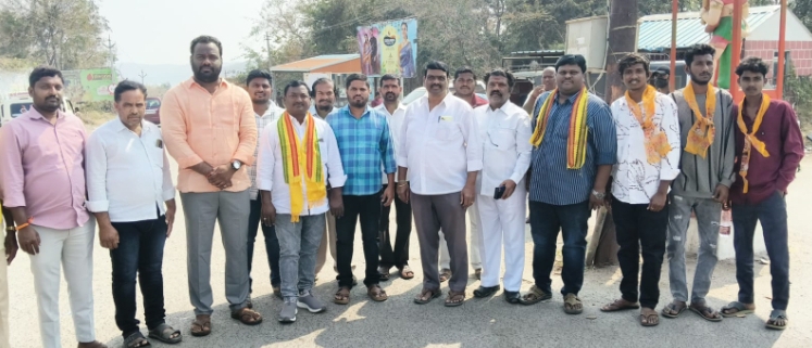 ఆంధ్రప్రదేశ్ రాష్ట్ర ఐటి శాఖ మంత్రి నారా లోకేష్ పుట్టినరోజు సందర్భంగా అంజన్న సన్నిధిలో ప్రత్యేక పూజలు నిర్వహించిన మోతె రాజిరెడ్డి