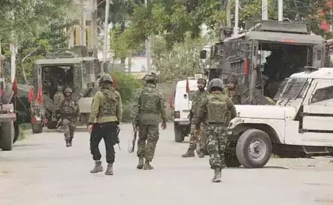 రెండు నెలల ఆహారం నిల్వచేసుకోండి: పీఓకేలో ప్రజలకు అలర్ట్&zwnj;..!!