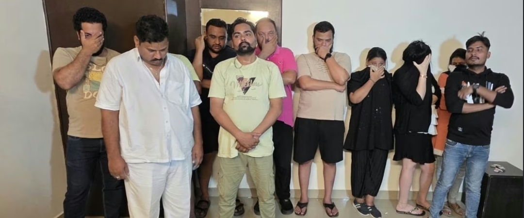 బంజారాహిల్స్⁭లో సె*క్స్ రాకెట్ గుట్టురట్టు.. విదేశీ యువతి సహా పలువురు అరెస్ట్