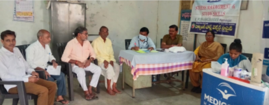 హెల్పింగ్ హార్ట్స్ ఆధ్వర్యంలో ఉచిత వైద్య శిబిరం