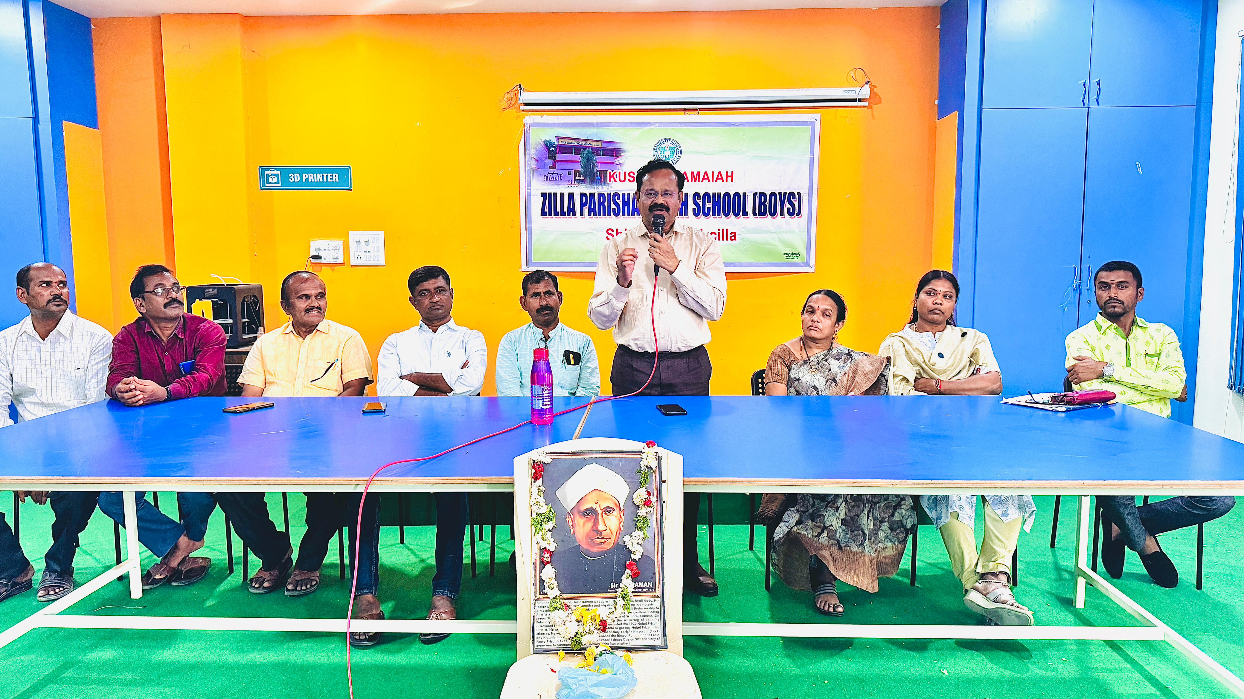 విద్యార్థులు శాస్త్రీయ దృక్పథాన్ని అలవర్చుకోవాలి : ప్రిన్సిపల్ డాక్టర్ భాగ్యనగర్ రాజగోపాల్