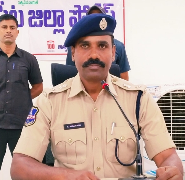 రైతులకు పోలీసుల విజ్ఞప్తి