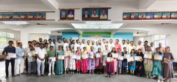 ప్రతిభావంతులకు పో పా చేయూత