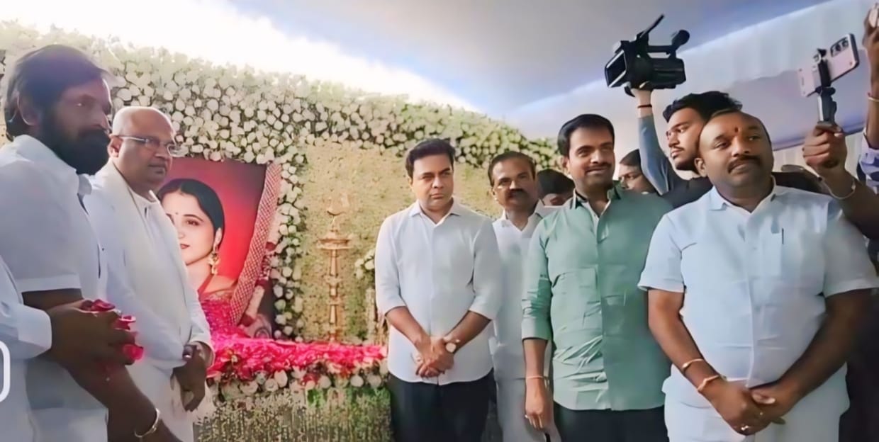 మాజీ మంత్రి లక్ష్మారెడ్డిని పరామర్శించిన ఎమ్మెల్సీ నవీన్ కుమార్ రెడ్డి