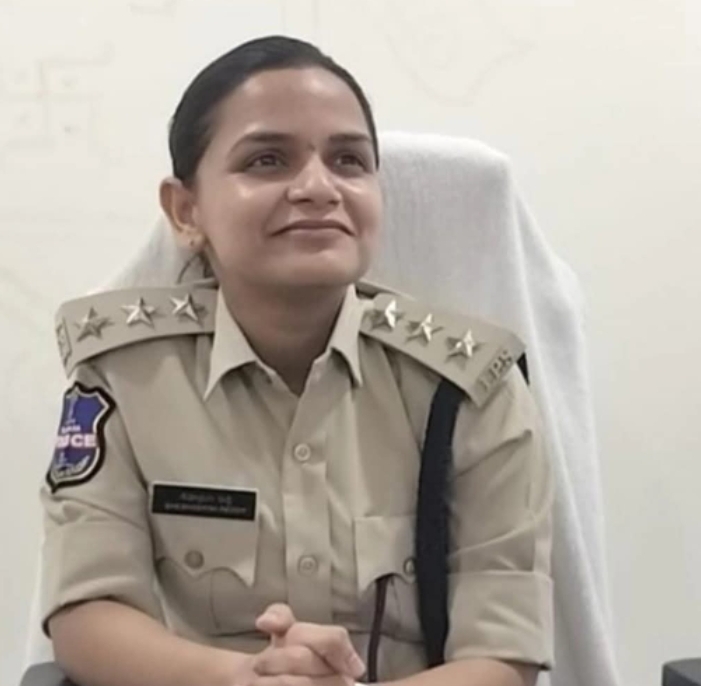 ప్రమాదకరంగా డస్ట్ తరలించిన టిప్పర్&zwnj; వాహనం సీజ్ : అదనపు ఎస్పీ శేషాద్రిని రెడ్డి
