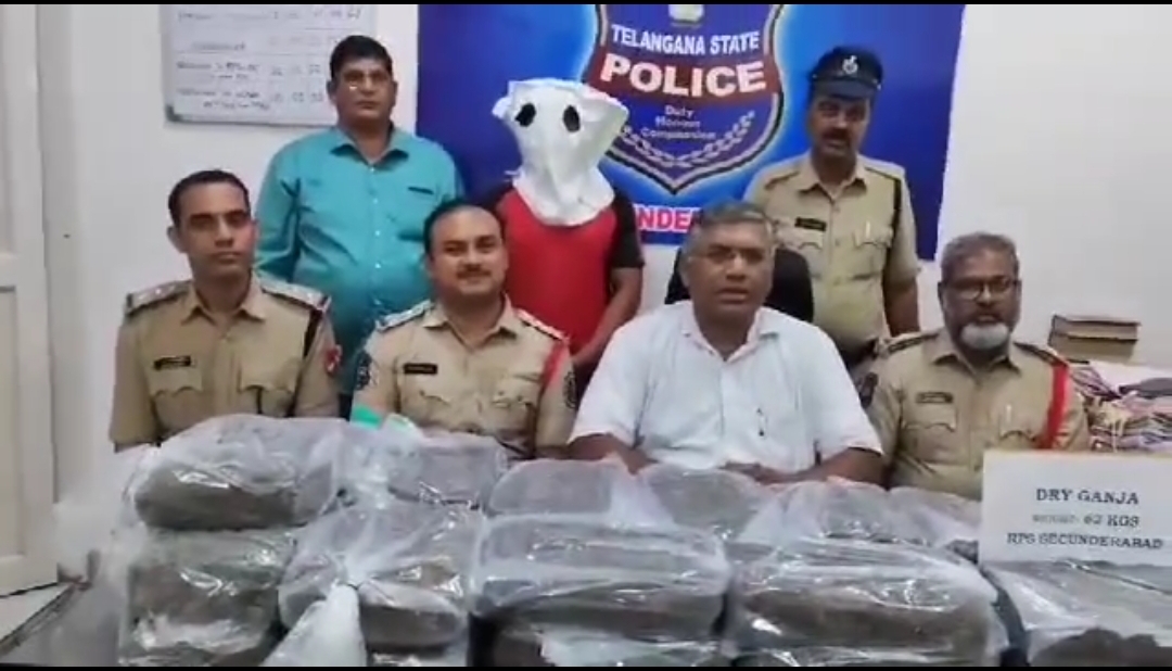సికింద్రాబాద్ రైల్వే స్టేషన్ లో భారీగా గంజాయి పట్టివేత