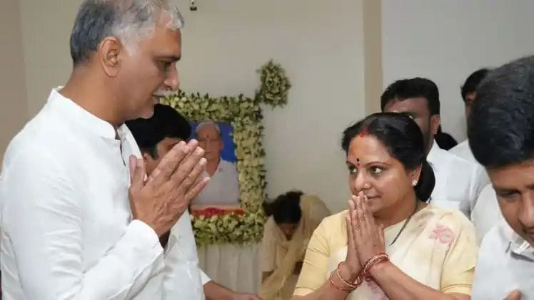 హరీశ్ రావును పరామర్శించిన కవిత