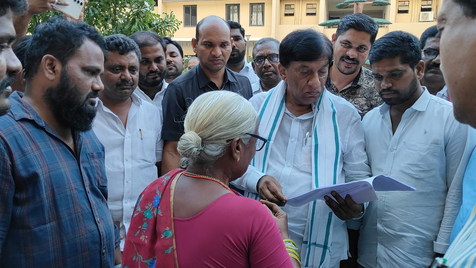 ఇల్లు ఇప్పించు అయ్యా