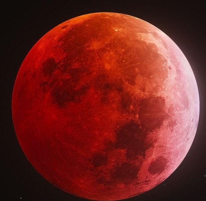 వందేళ్ల తర్వాత హోలీ రోజున చంద్రగ్రహణం.. విశిష్టత ఇదే